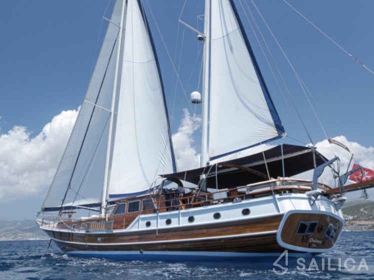 Gulet - Yacht Charter Sailica