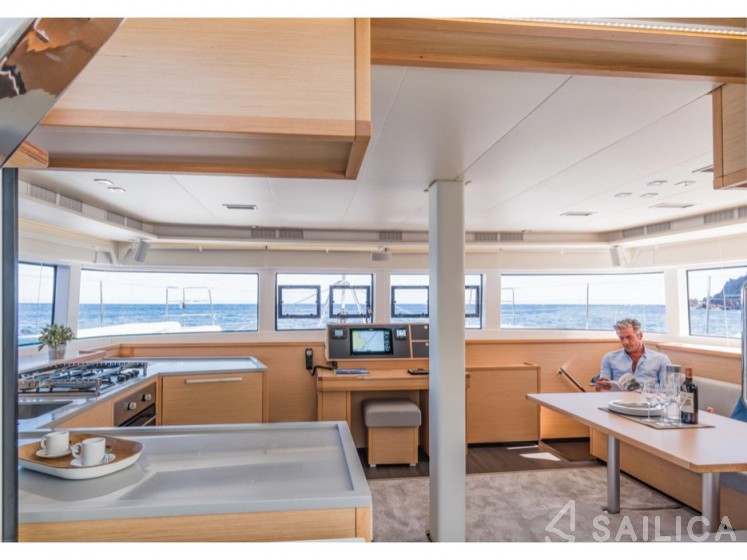 Lagoon 52F - Yacht Charter Sailica