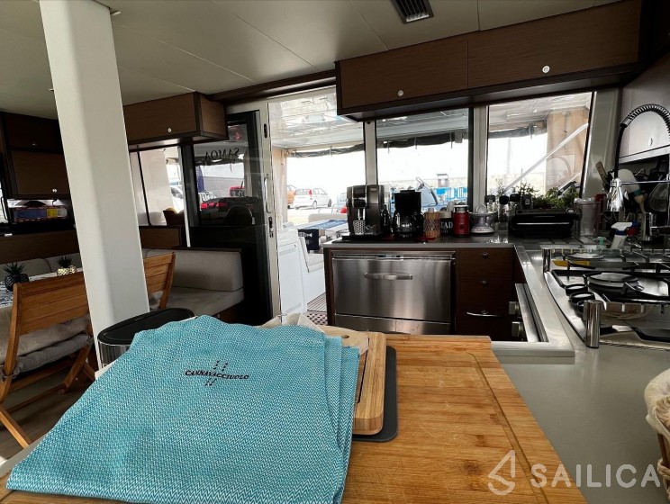 Lagoon 52F - Yacht Charter Sailica