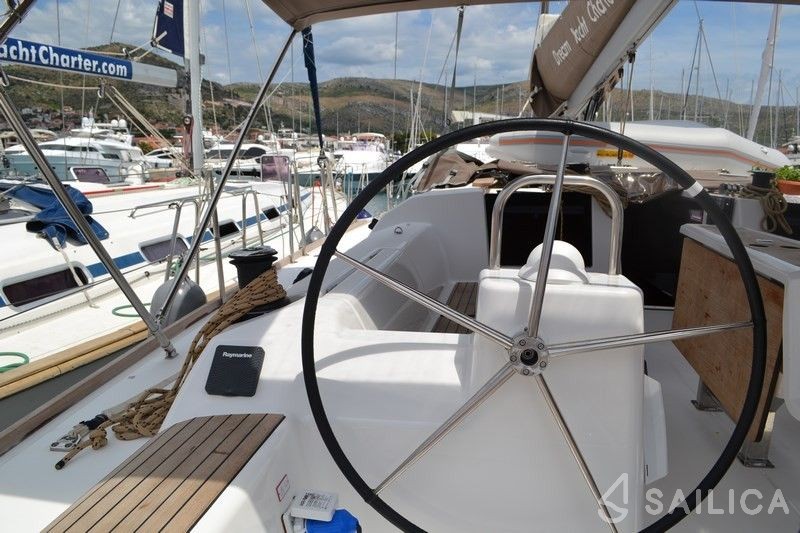 Dufour 460 GL - Yacht Charter Sailica