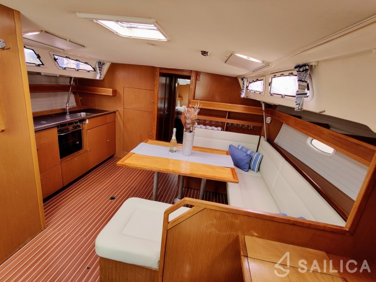 Bavaria 47 Cruiser - Yacht Charter Sailica
