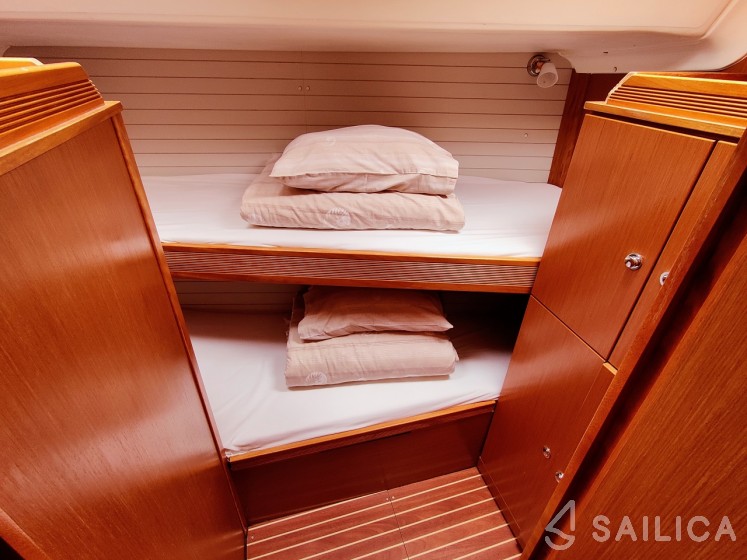 Bavaria 47 Cruiser - Yacht Charter Sailica