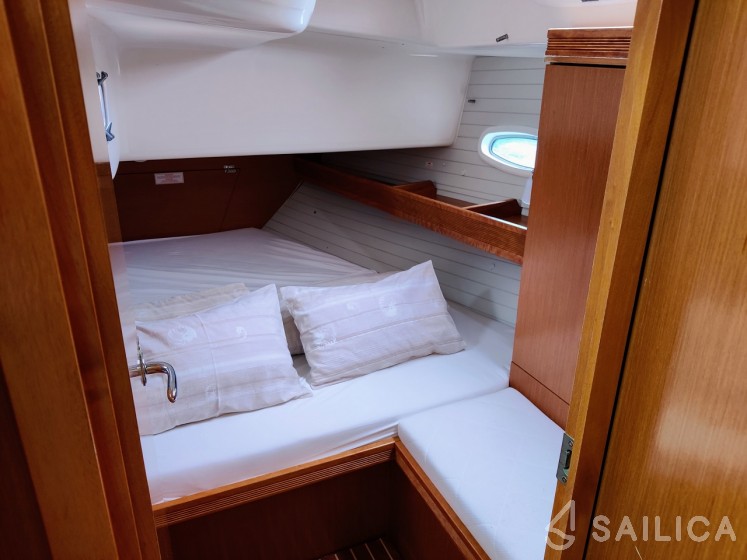 Bavaria 47 Cruiser - Yacht Charter Sailica