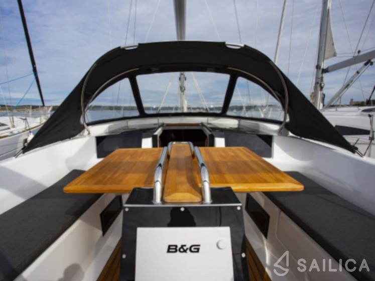 Hanse 388 - Yacht Charter Sailica