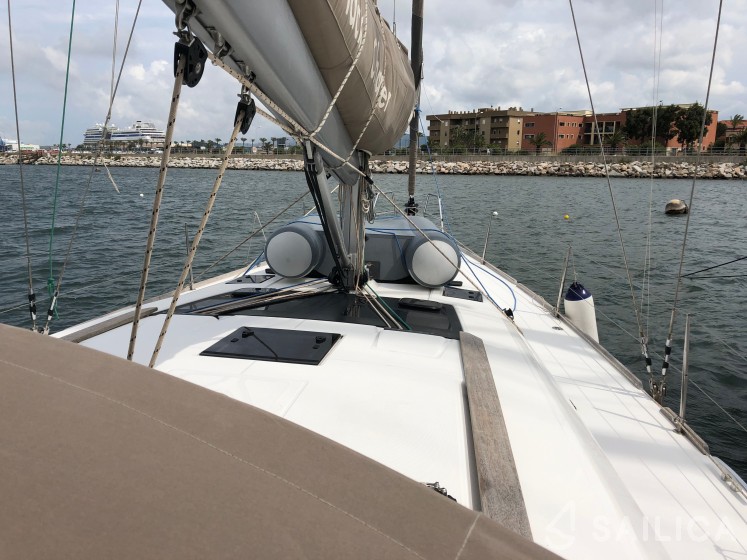 Dufour 460 GL - Yacht Charter Sailica