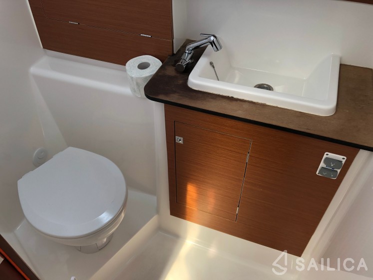Dufour 460 GL - Yacht Charter Sailica