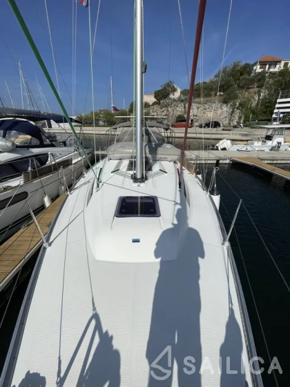 Bavaria 37 Cruiser - Yacht Charter Sailica
