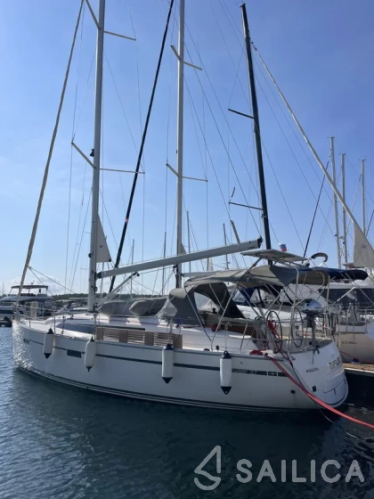 Bavaria 37 Cruiser - Yacht Charter Sailica