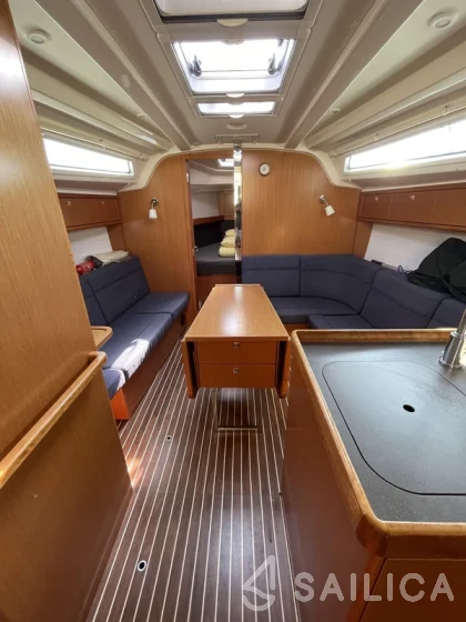 Bavaria 37 Cruiser - Yacht Charter Sailica