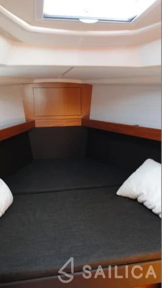 Bavaria 37 Cruiser - Yacht Charter Sailica