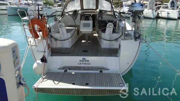 Bavaria 37 Cruiser - Yacht Charter Sailica
