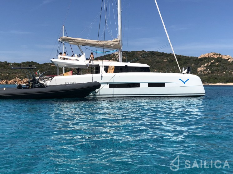 Dufour 48 - Yacht Charter Sailica
