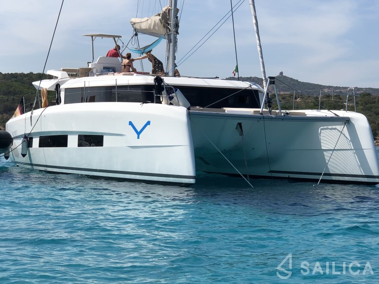 Dufour 48 - Yacht Charter Sailica