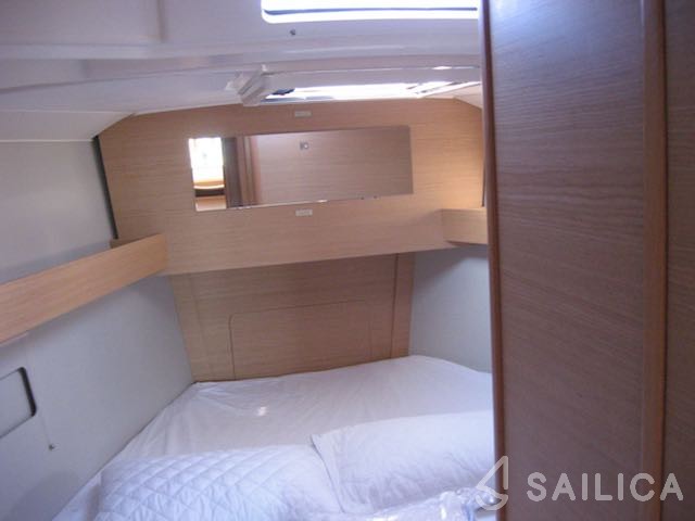 Dufour 390 Grand Large - Yacht Charter Sailica