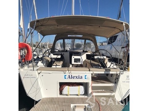 Dufour 390 Grand Large - Yacht Charter Sailica