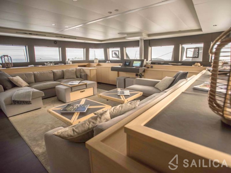 Lagoon 620 - Yacht Charter Sailica