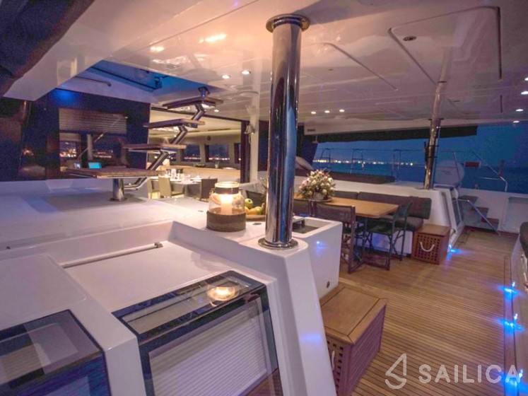 Lagoon 620 - Yacht Charter Sailica