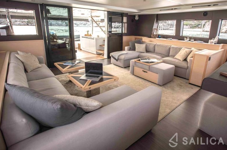 Lagoon 620 - Yacht Charter Sailica