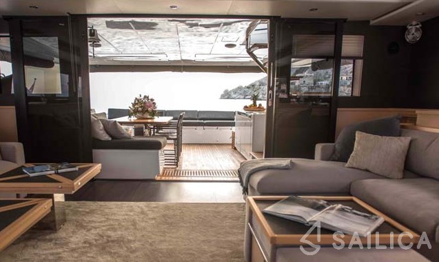 Lagoon 620 - Yacht Charter Sailica