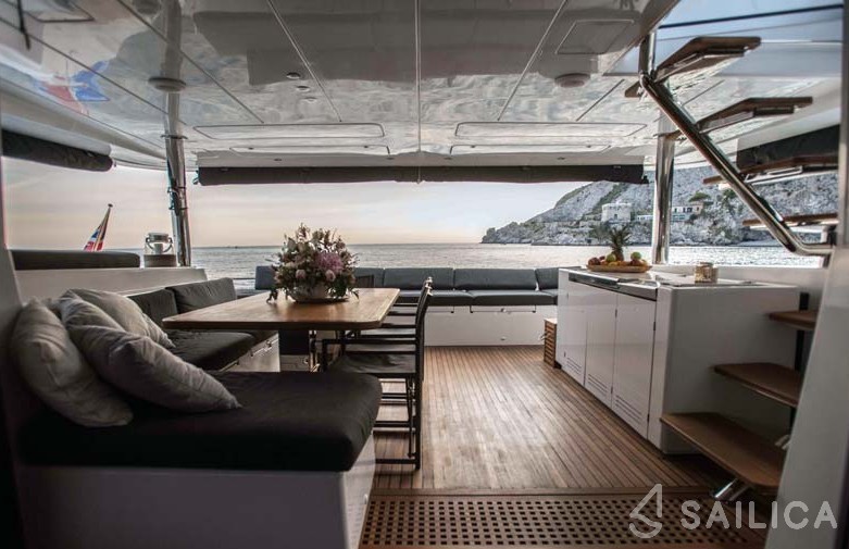 Lagoon 620 - Yacht Charter Sailica