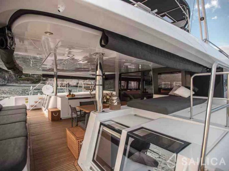 Lagoon 620 - Yacht Charter Sailica