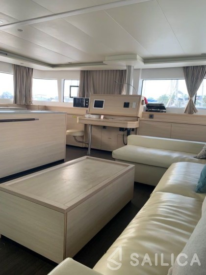 Lagoon 620 - Yacht Charter Sailica