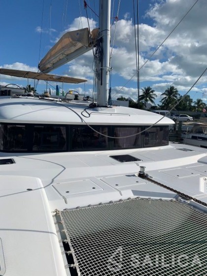 Lagoon 620 - Yacht Charter Sailica