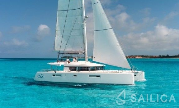 Lagoon 52F - Yacht Charter Sailica
