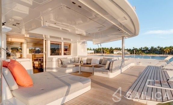 Lagoon 52F - Yacht Charter Sailica