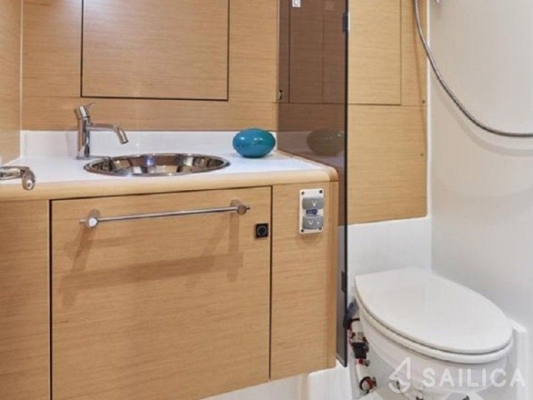 Sun Odyssey 449 - Yacht Charter Sailica