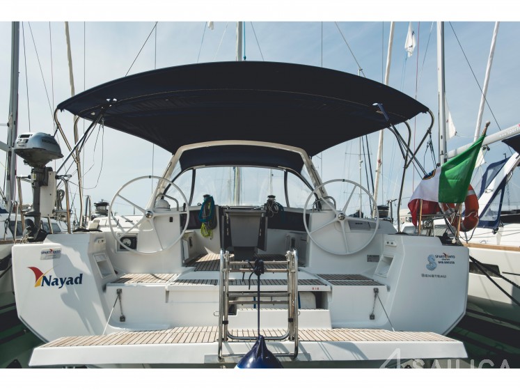 Oceanis 48 - Yacht Charter Sailica