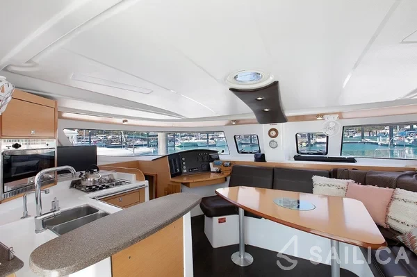 Lipari 41 - Yacht Charter Sailica