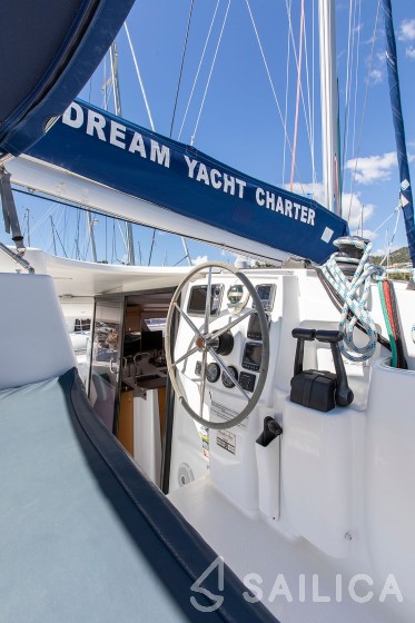 Lipari 41 - Yacht Charter Sailica