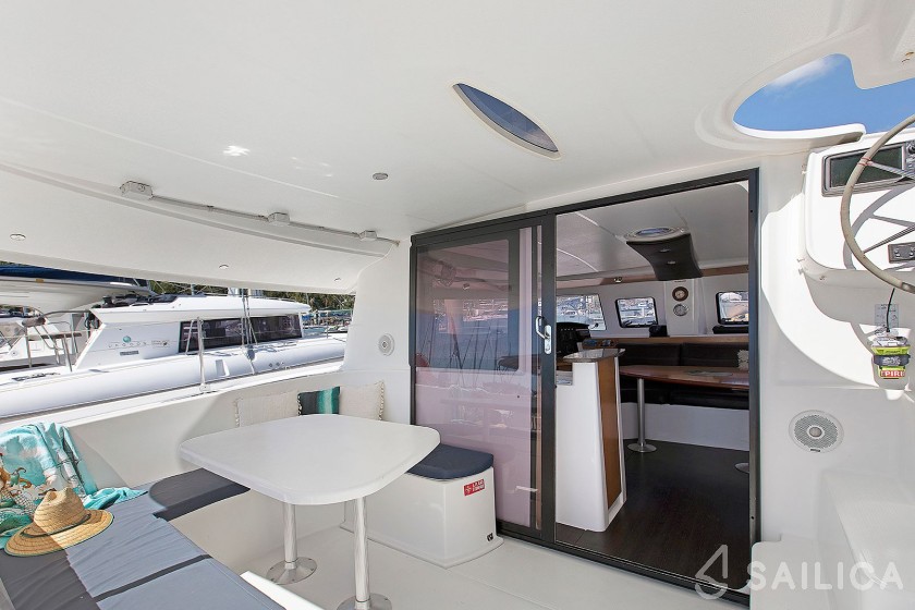 Lipari 41 - Yacht Charter Sailica