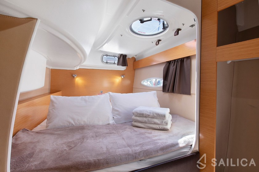 Lipari 41 - Yacht Charter Sailica