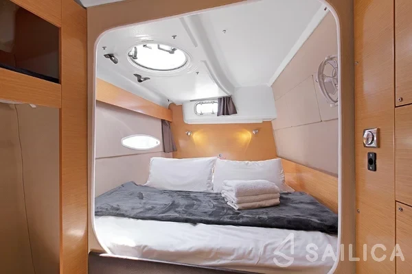Lipari 41 - Yacht Charter Sailica