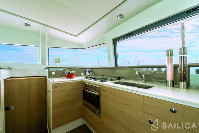 Bali 4.0 - Yacht Charter Sailica