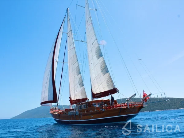 Gulet - Yacht Charter Sailica