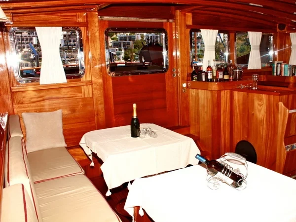 Gulet - Yacht Charter Sailica