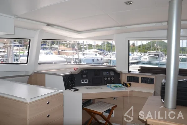 Bali 4.5 - Yacht Charter Sailica