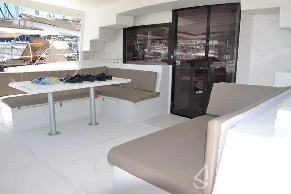 Bali 4.5 - Yacht Charter Sailica