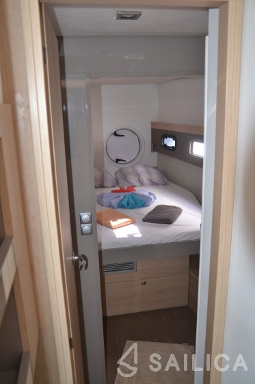 Bali 4.5 - Yacht Charter Sailica
