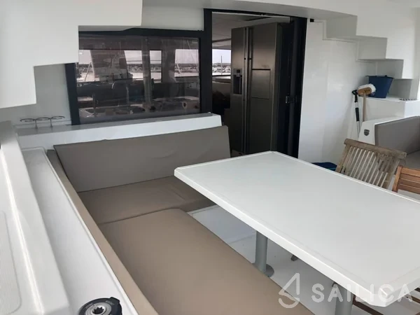 Bali 4.5 - Yacht Charter Sailica