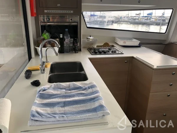 Bali 4.5 - Yacht Charter Sailica