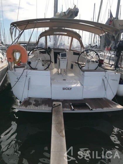 Sun Odyssey 449 - Yacht Charter Sailica