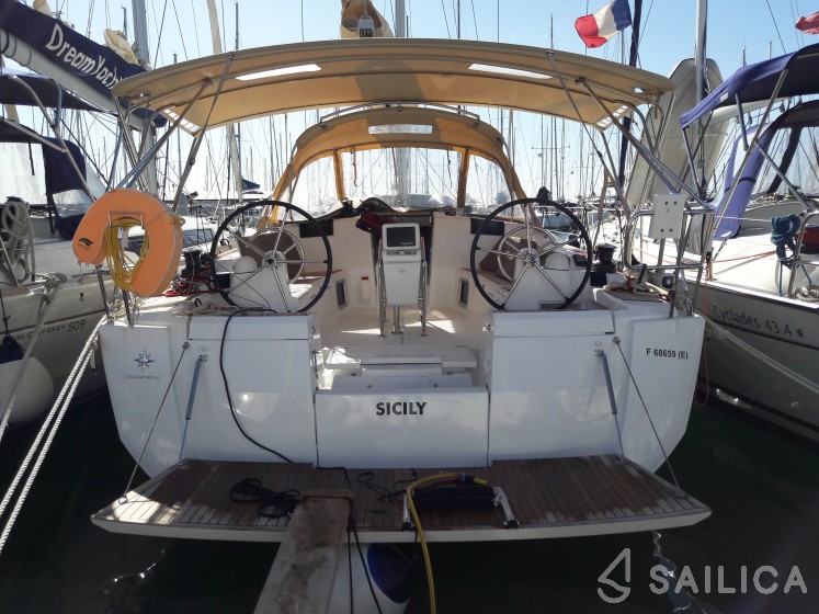 Sun Odyssey 449 - Yacht Charter Sailica