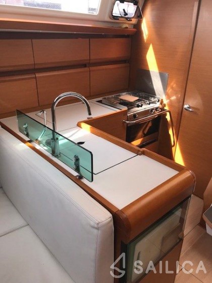 Sun Odyssey 449 - Yacht Charter Sailica