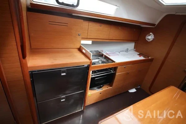 Dufour 382 GL - Yacht Charter Sailica
