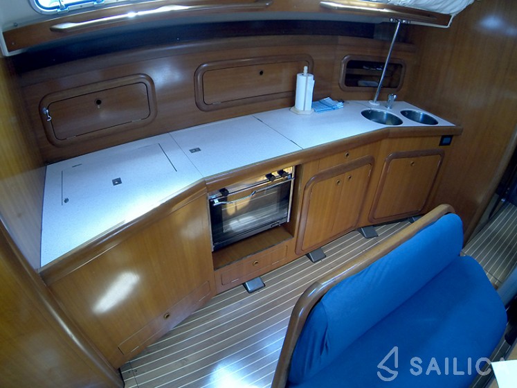 Grand Soleil 46.3 - Yacht Charter Sailica