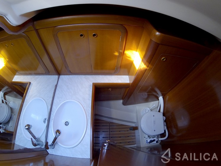 Grand Soleil 46.3 - Yacht Charter Sailica